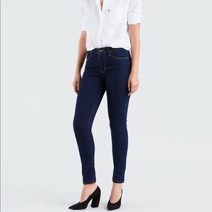 Levi’s 721 High Rise Skinny